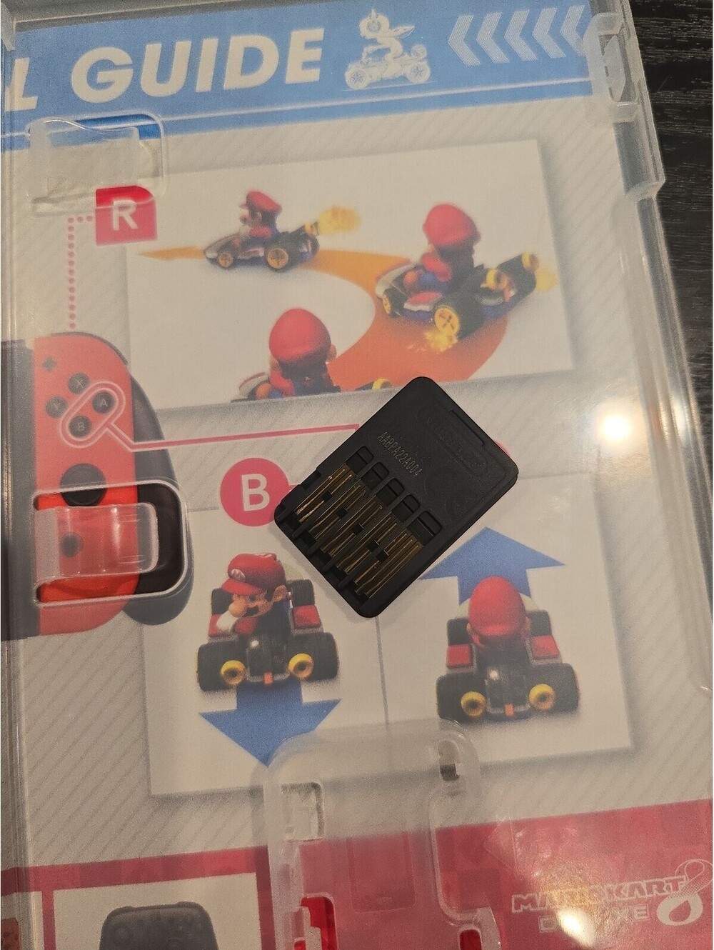 Mario Kart 8 Deluxe for Nintendo Switch - Case and Cartridge Included - Picture 3 of 5